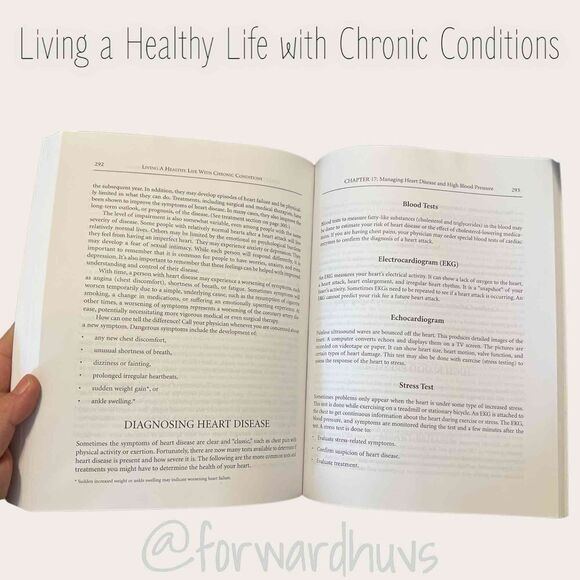 Living a Healthy Life With Chronic Conditions Soft Cover - Picture 4 of 6